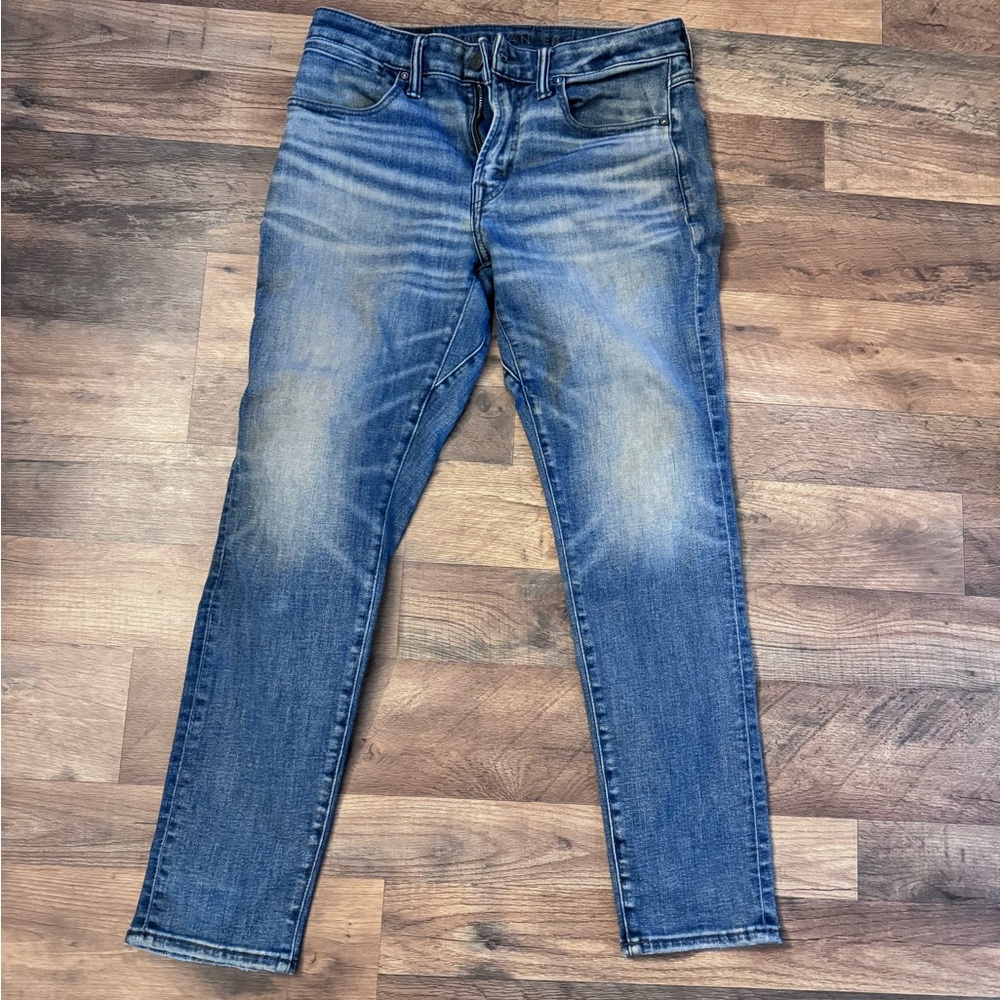 American Eagle Men's Airflex+ Temp Tech Athletic Skinny Jeans